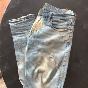 Men’s 32/30 AE bleached distressed jeans